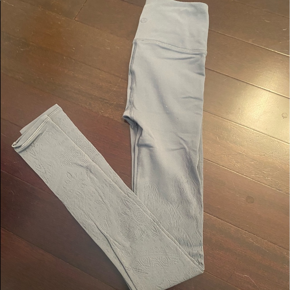 Lululemon print tight leggings grey